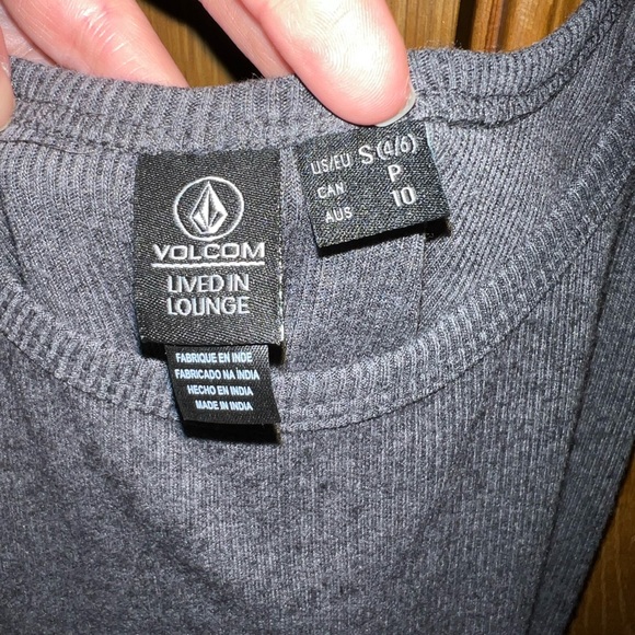 NWT Volcom charcoal ribbed lived in lounge tank top size small - Picture 2 of 6